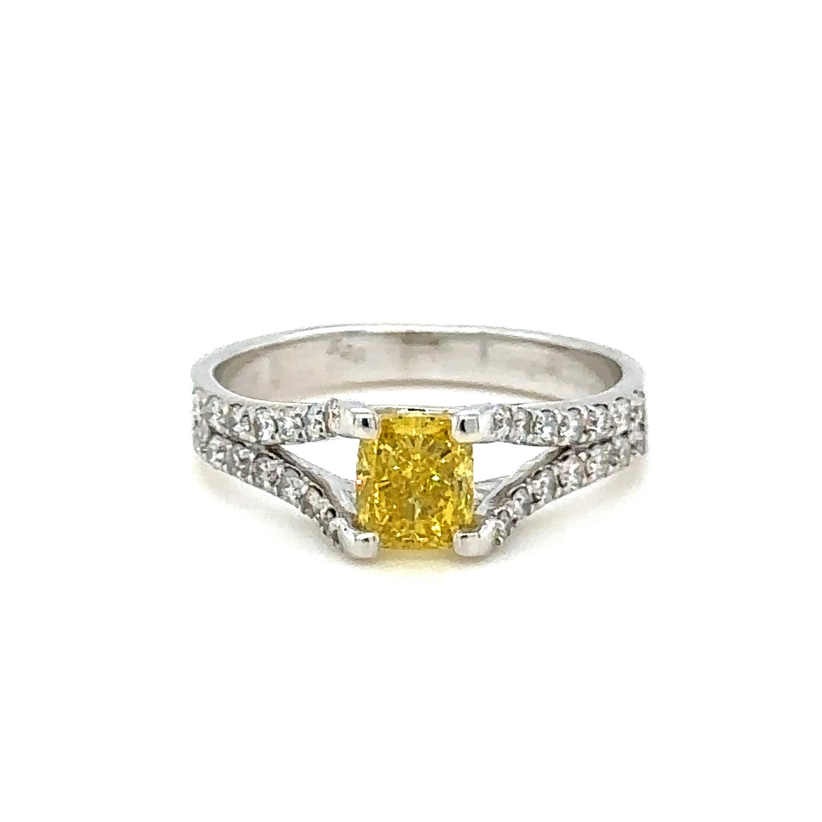 Sunshine Radiant Diamond Ring
